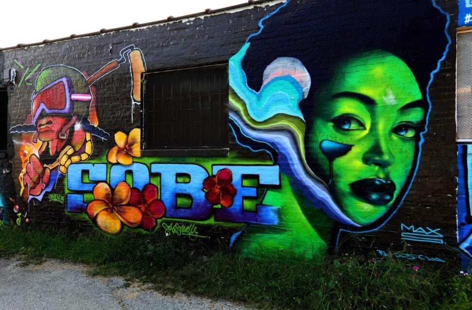 Omen74, Sobe Smalls and Max Sansing's 'Chillax' mural in Chicago