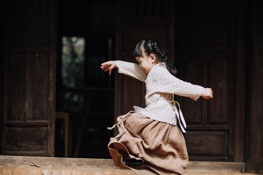 Two Year Old Travels Solo To Run Family's Errands