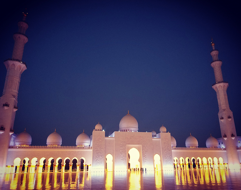 Sheikh Zayed Grand Mosque in Abu Dhabi, United Arab Emirates.