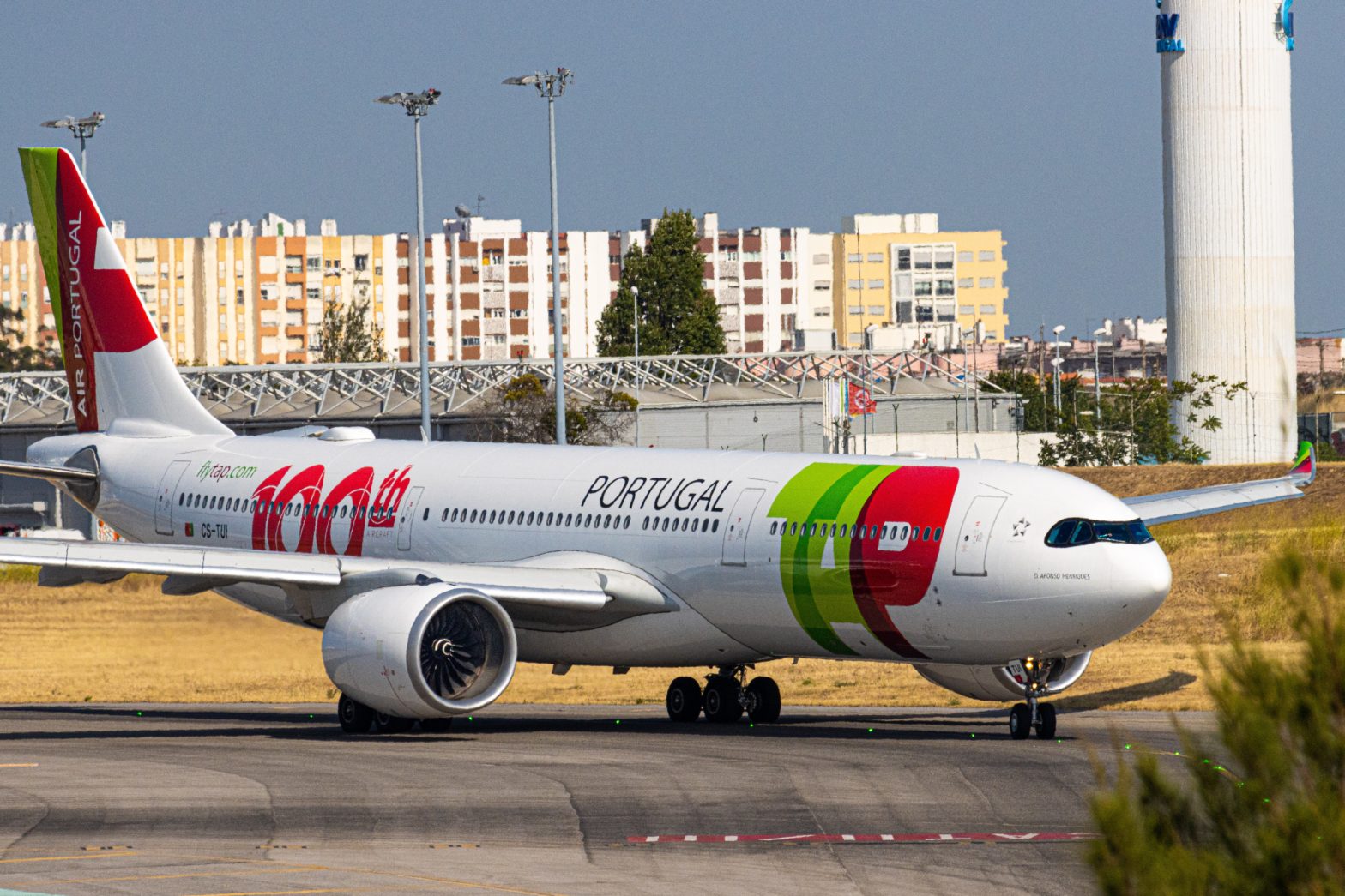 TAP Air Portugal Plane Hits Motorcycle After Landing In Guinea, Killing 2