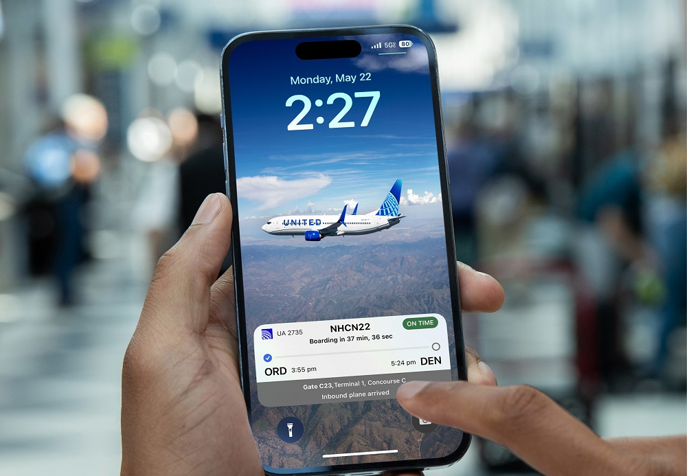 United Leads The Way As First U.S. Airline To Offer Live Activities for iPhone