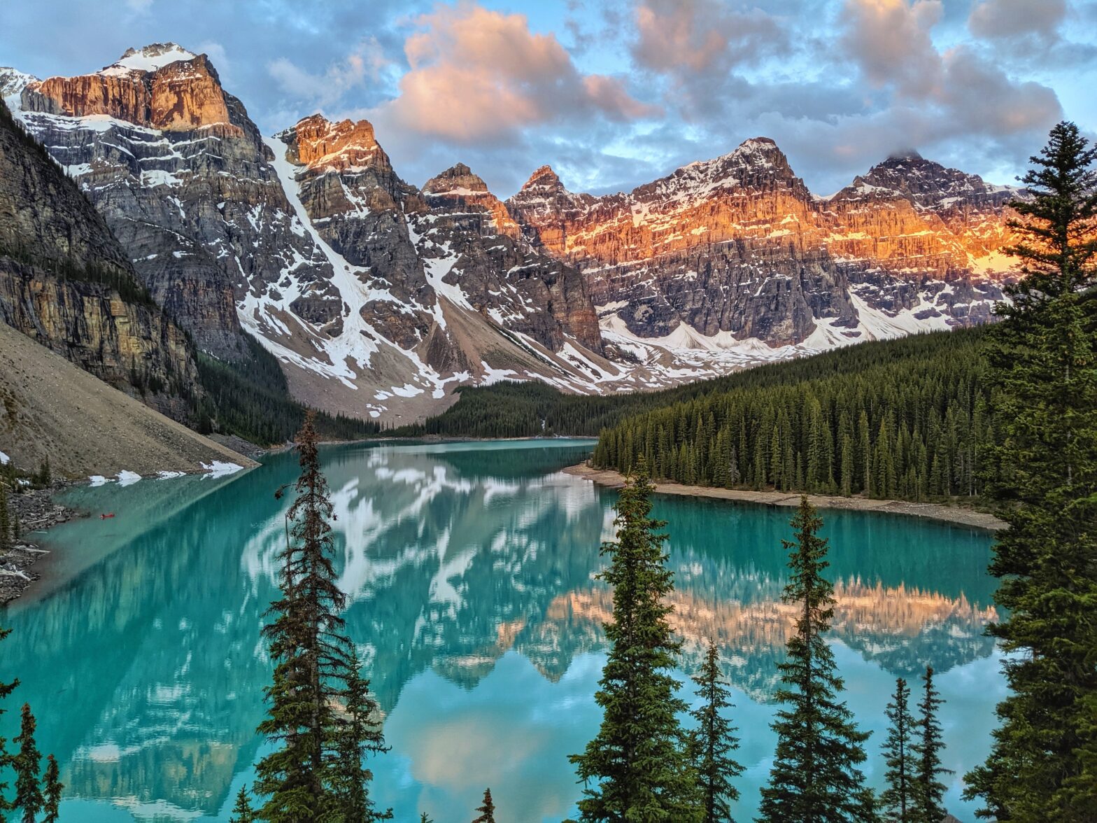 Lake in Banff Canada