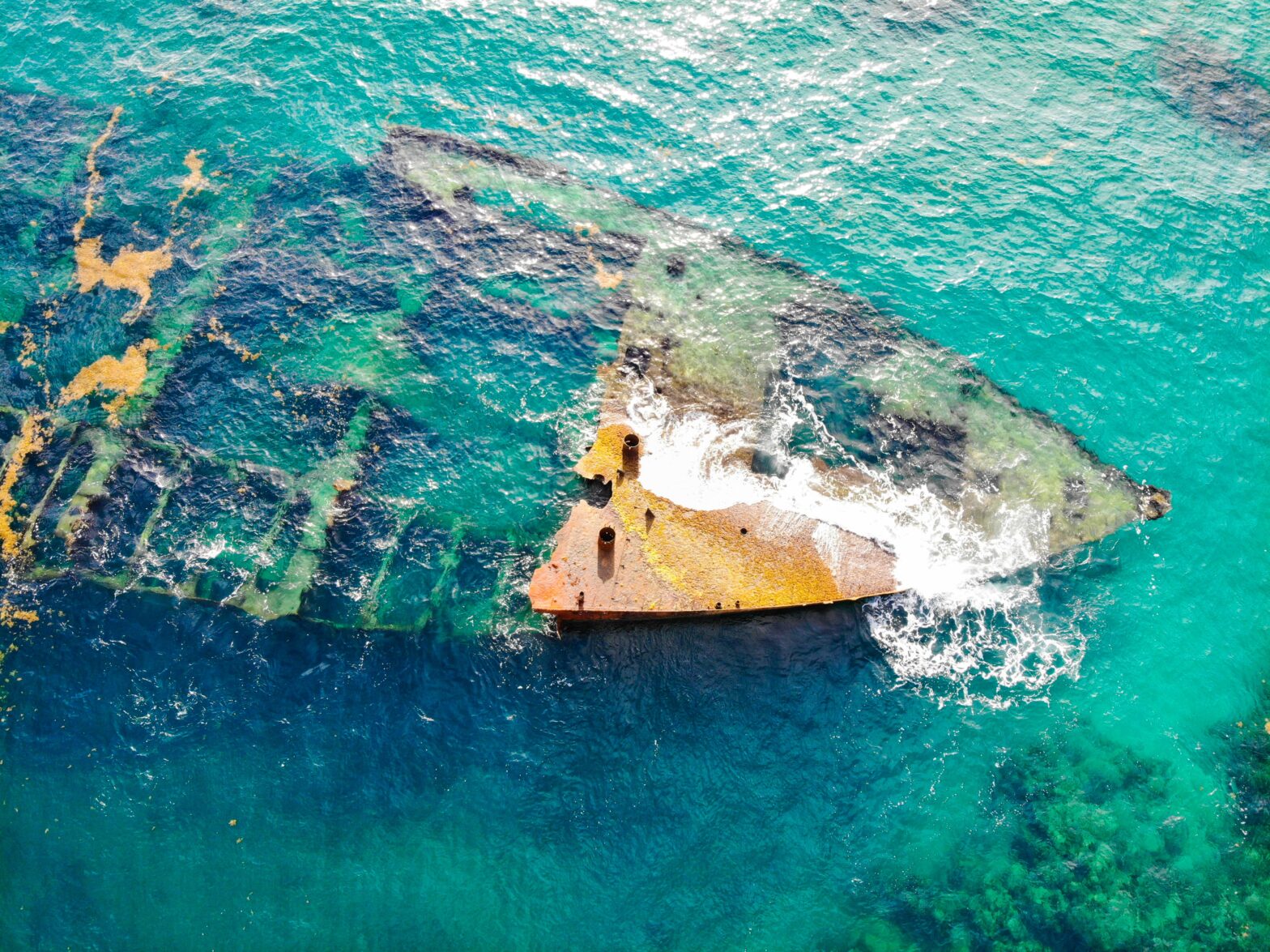 shipwreck in the Caribbean