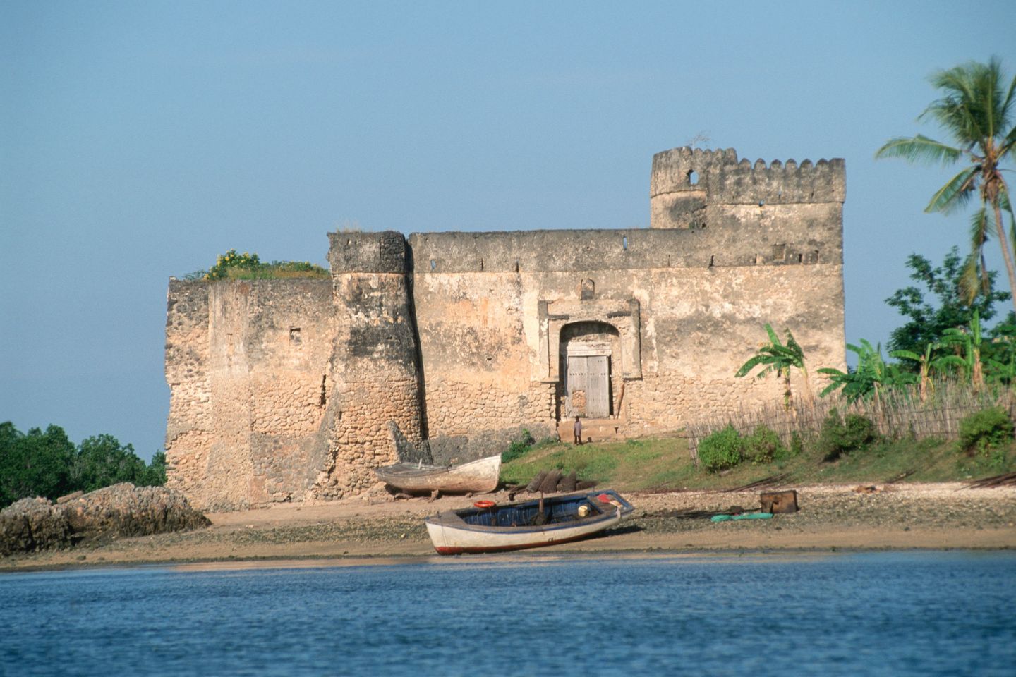 building in Kilwa Kisiwani