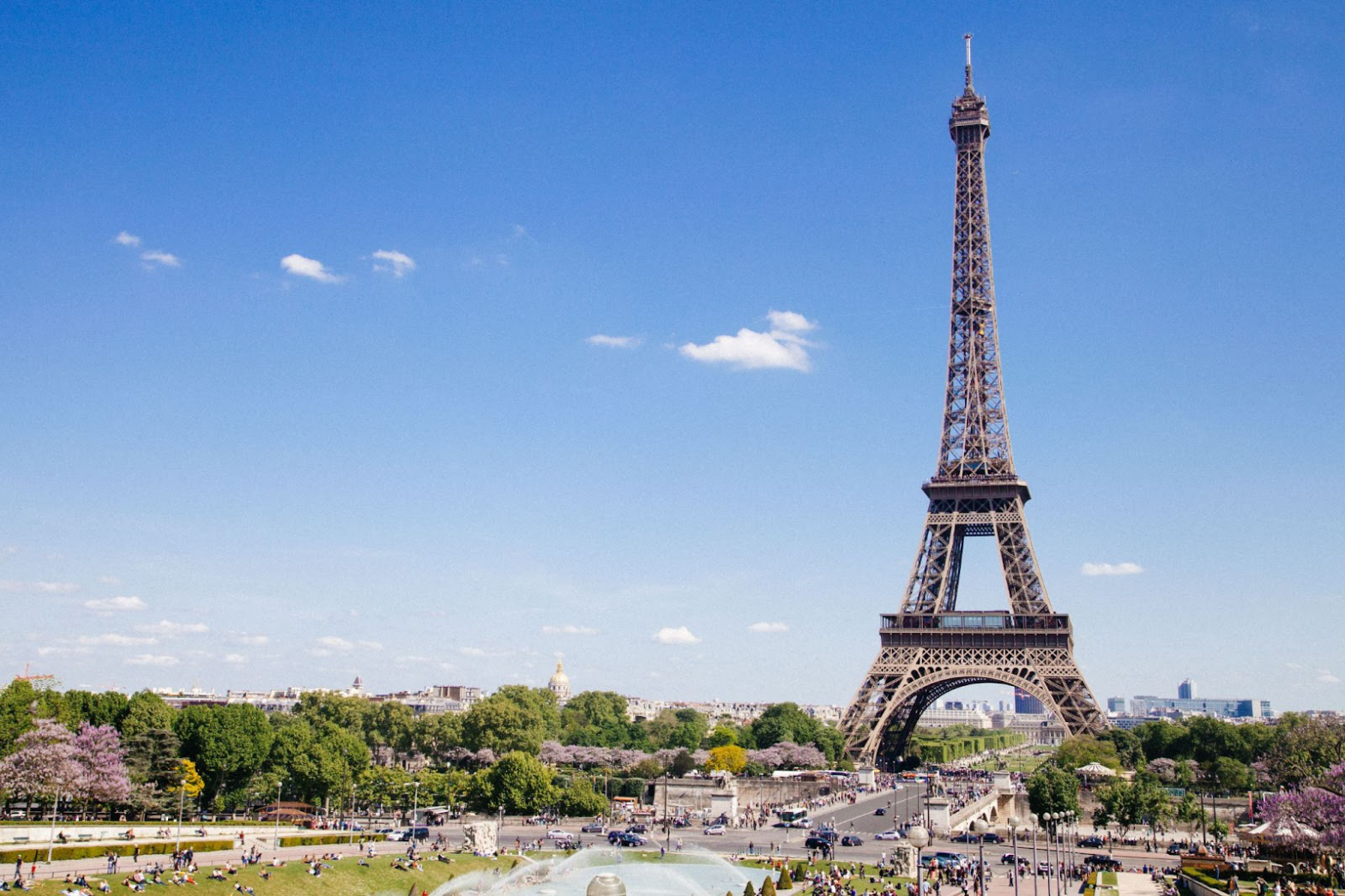 These arrondissements are the best options for Paris travelers who either love tourism or want to avoid the crowds. Pictured: The Eiffel Tower during the day