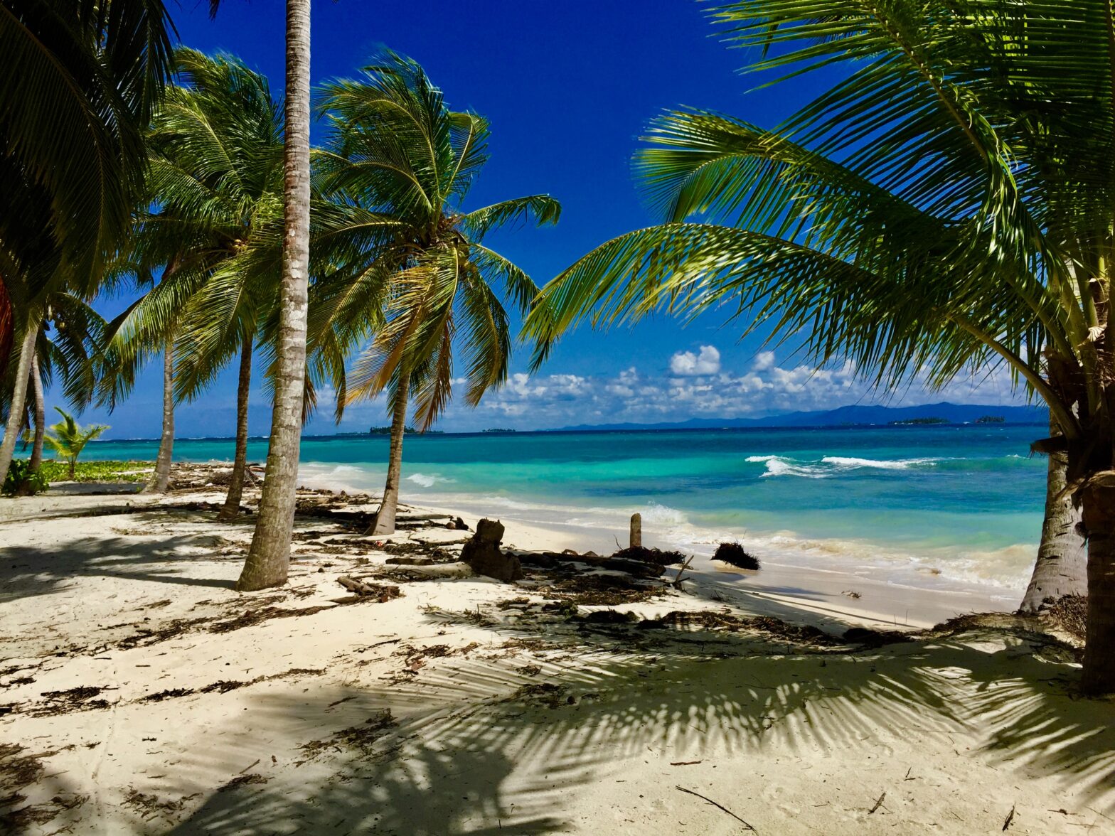 beach on san blas islands