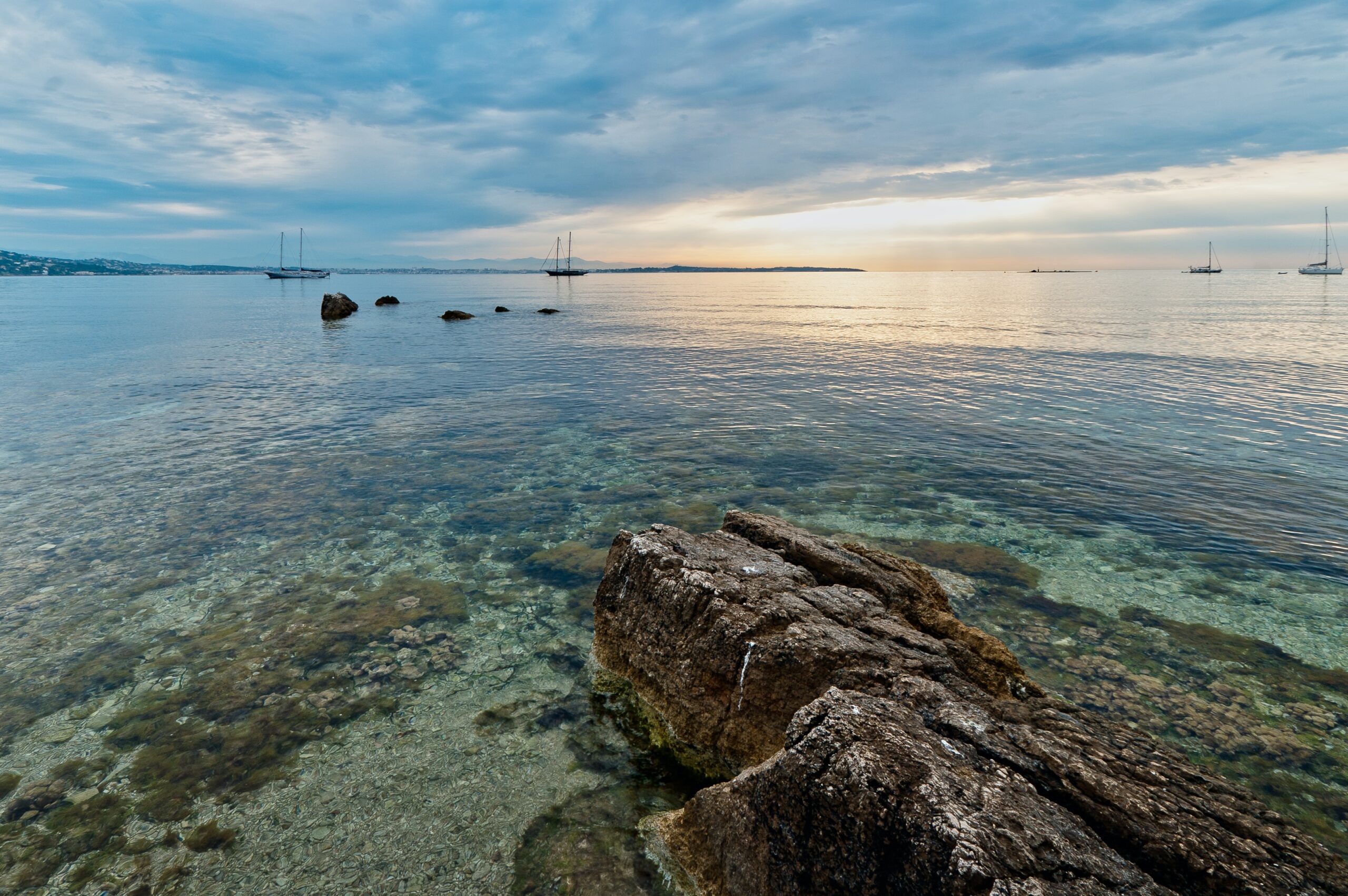 This Mediterranean island is one of the best remote getaways in the south of France.
Pictured: A clear watered shore of Île Sainte-Marguerite