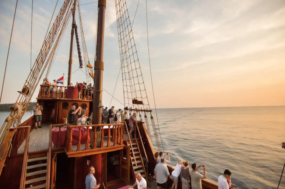 people on a sunset cruise around Dubrovnik