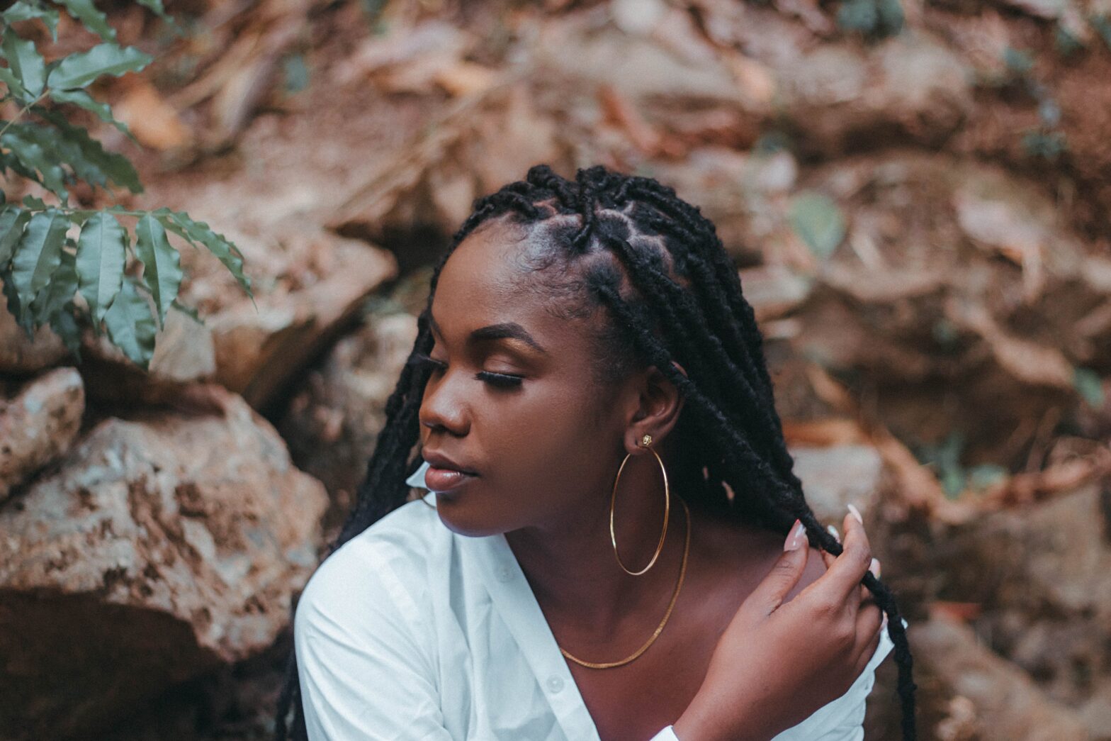 Travel Hair Inspo For Black Women That Don’t Include Braids (Even Though We Love Braids)