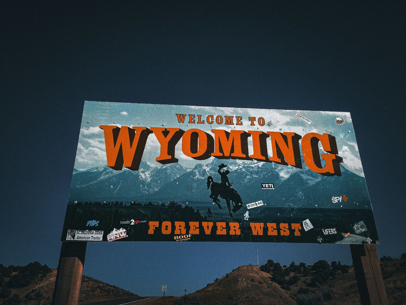 Wyoming is an underrated destination to visit during this holiday for veterans.
pictured: a sign for Wyoming