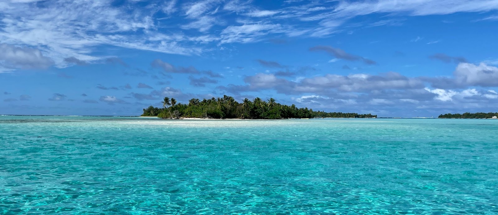 These beaches are some of the most popular in Tahiti. 
pictured: a beach of Tahiti