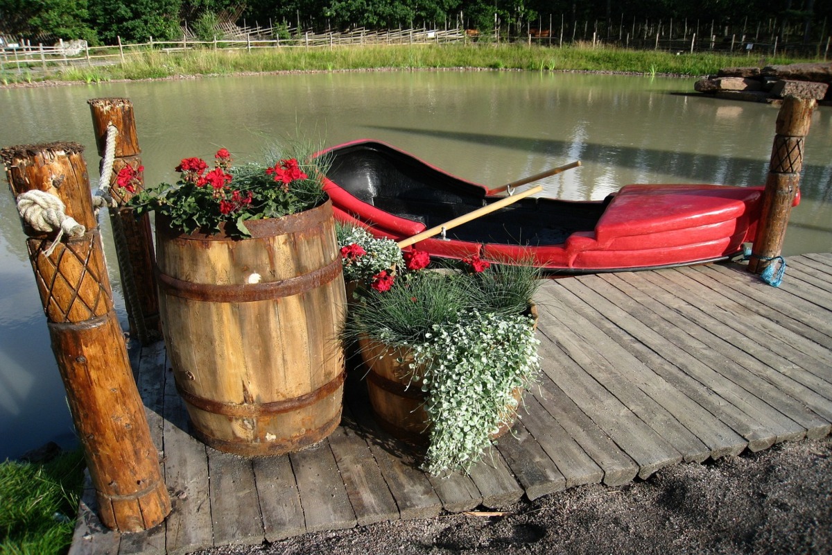 götene adventure land boat water