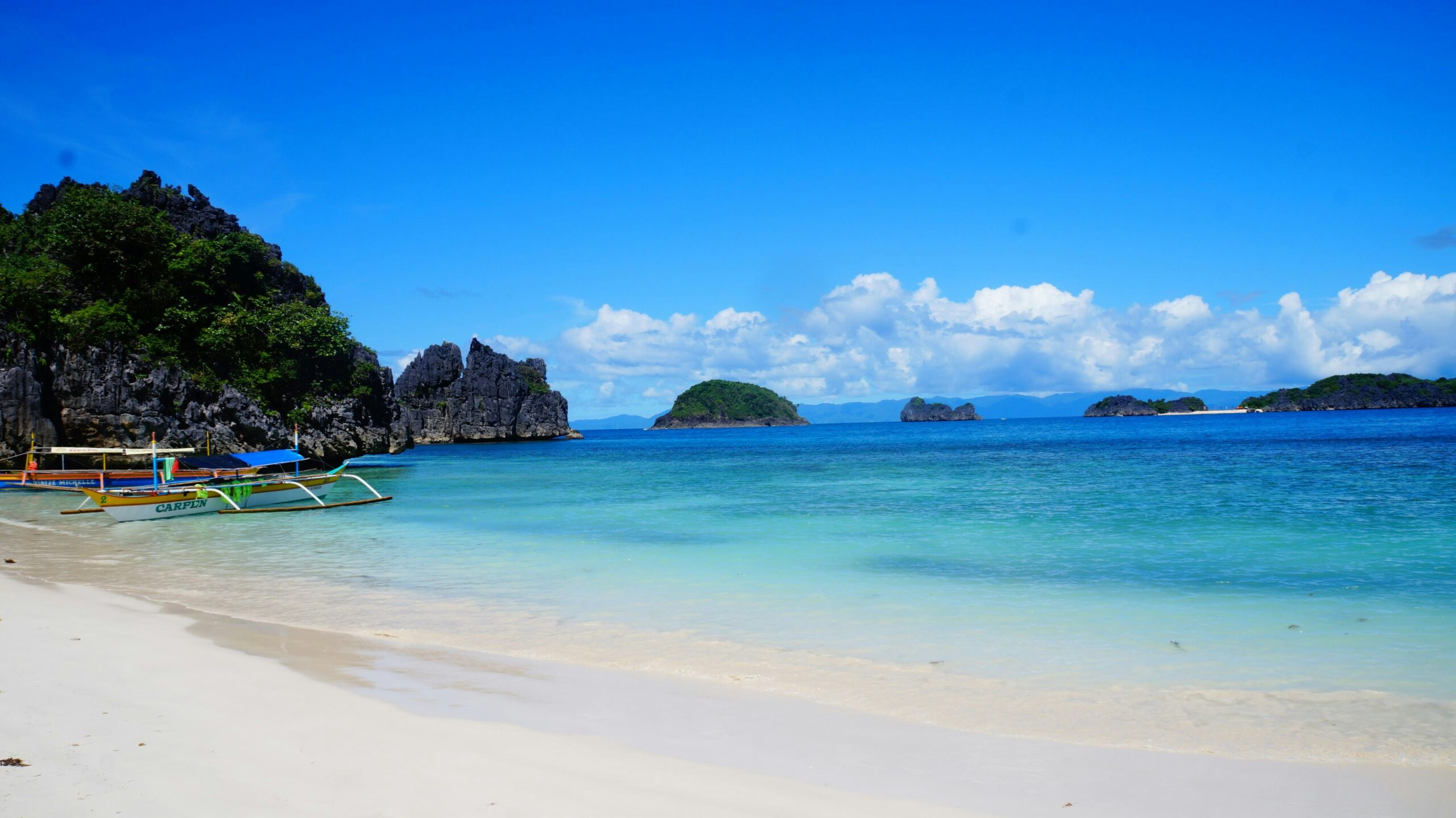 These islands are one of the hidden gems of the Philippines. 
pictured: The Caramoan Islands