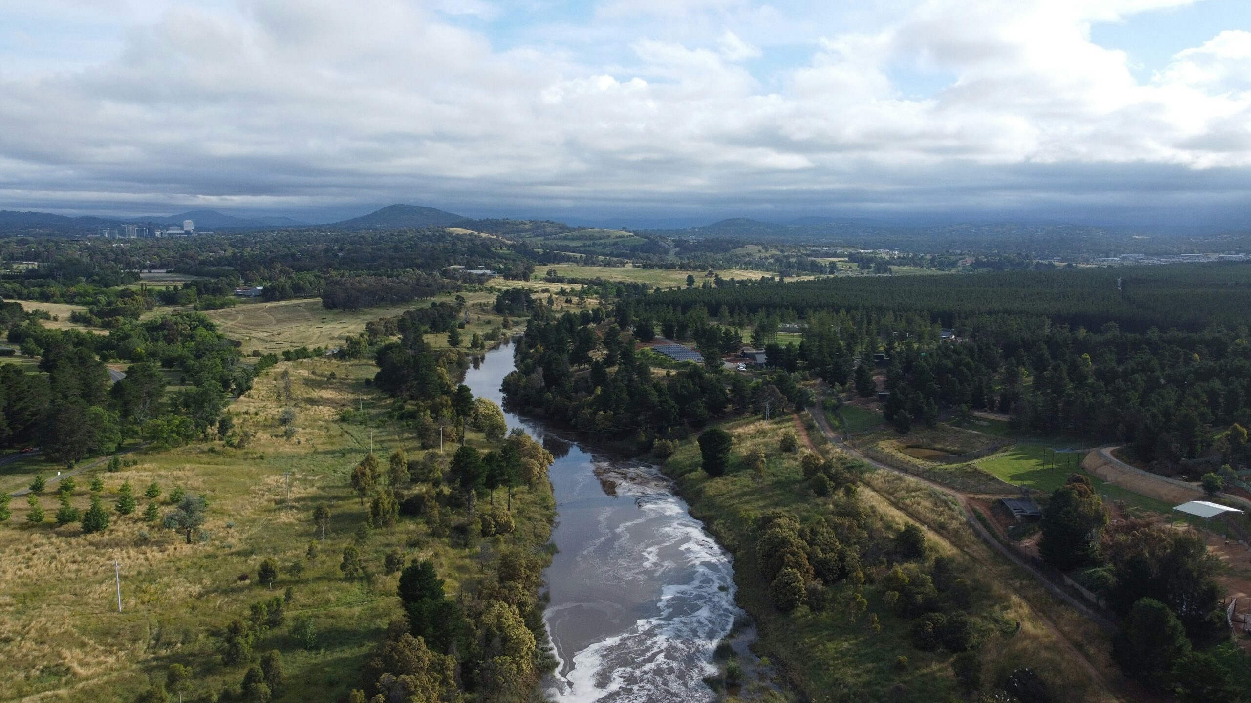 Australia’s flowing rivers are great spots for river rafting.