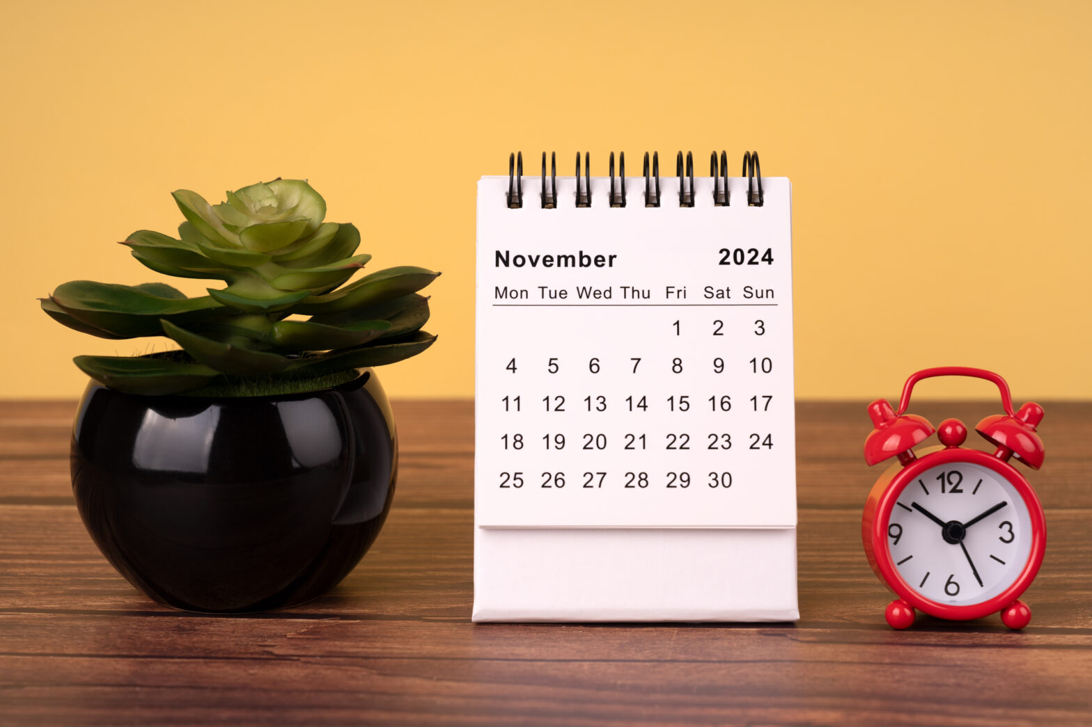 November 2024 Desk Calendar