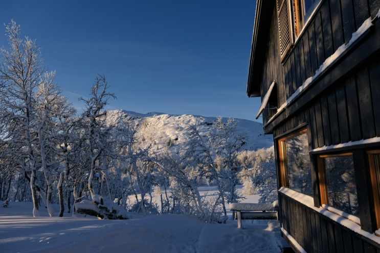 Norway has rustic ski resorts to enjoy in winter. 