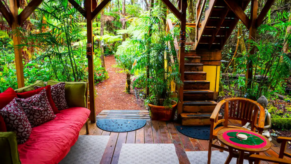 Peaceful Rainforest Treehouse Retreat in Hawaii