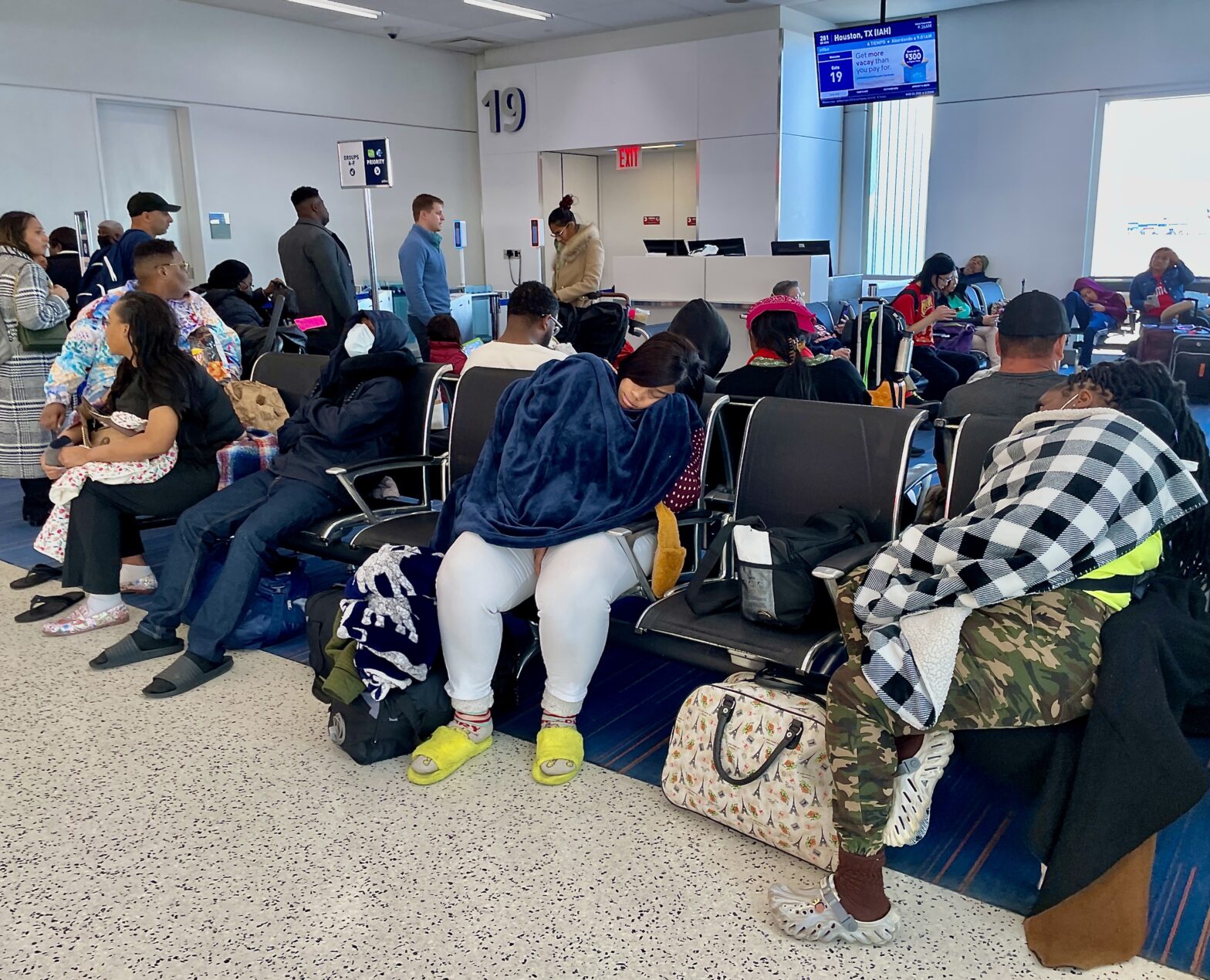 Charlotte Airport Workers Strike During Thanksgiving Rush, Demanding Better Pay