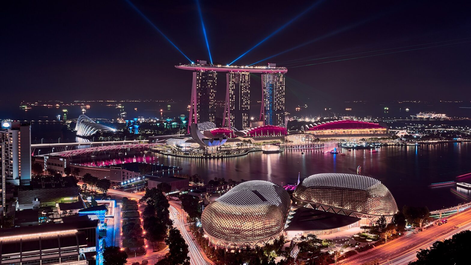 Nightlife scene in Singapore