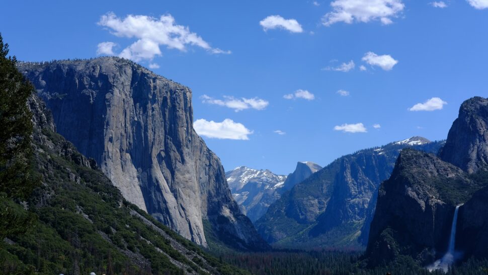 Yosemite National Park makes for a wonderful Thanksgiving travel destination