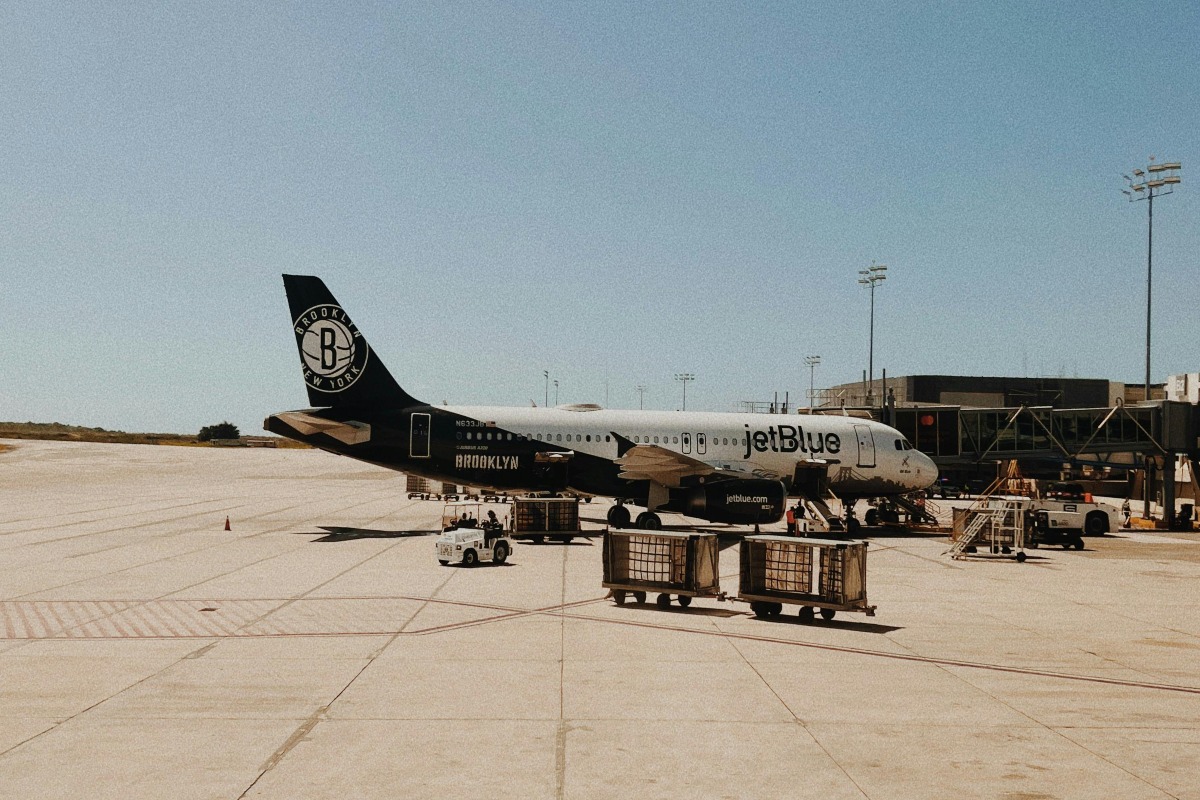 California Couple Sues JetBlue For $1 Million After Ice Chunk Fell Into Their Bedroom