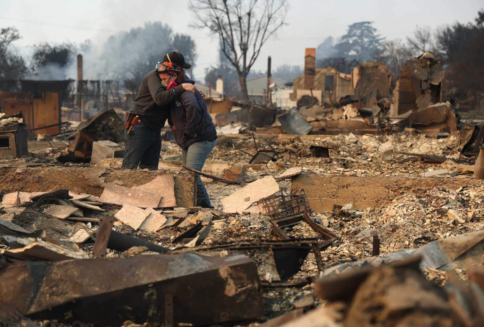 LA Wildfires: Where To Donate, Volunteer, And Find Resources