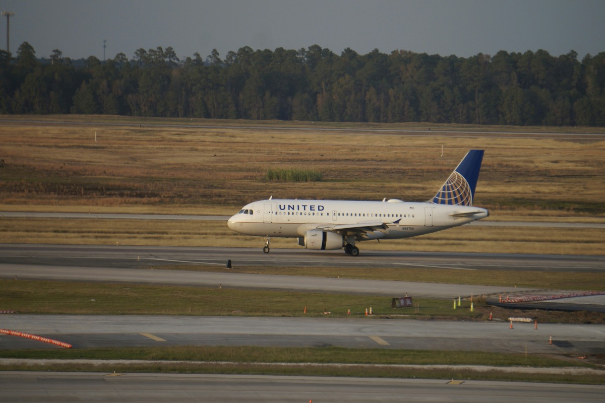 United Airlines Passenger Banned After Peeing On Another Flyer