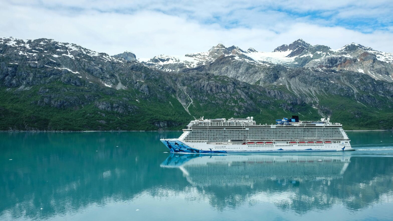 10 Must-Take Alaskan Cruises For Breathtaking Views And Wildlife