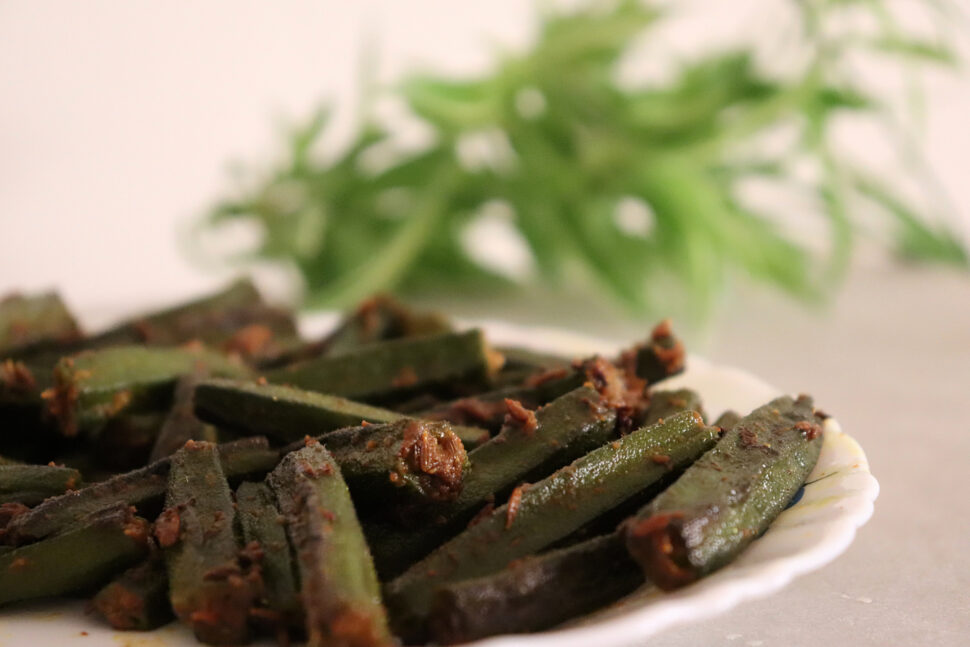 Stir-fried Okra/Lady's finger with minimum  spices.