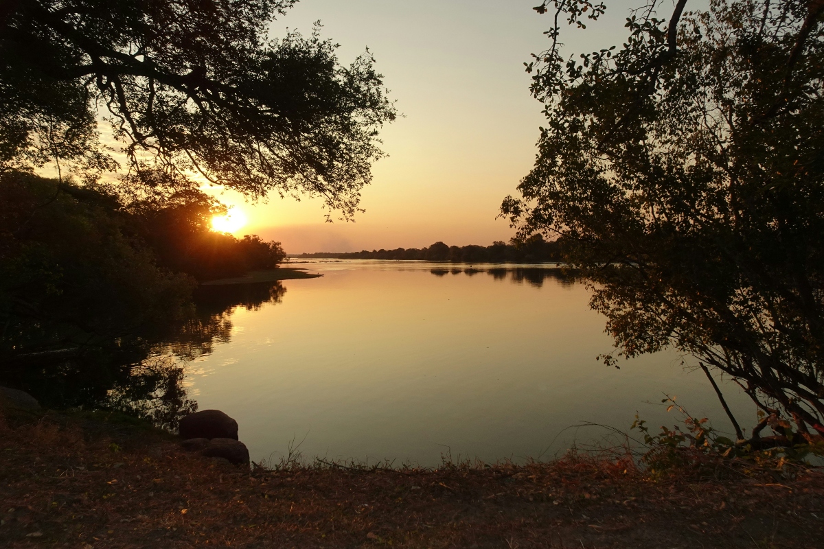 Zambian River Destroyed By Acidic Waste Spill From Chinese-Owned Mine