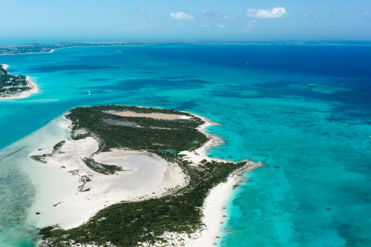 US Issues Updated Travel Advisory For Turks And Caicos After Americans Arrested