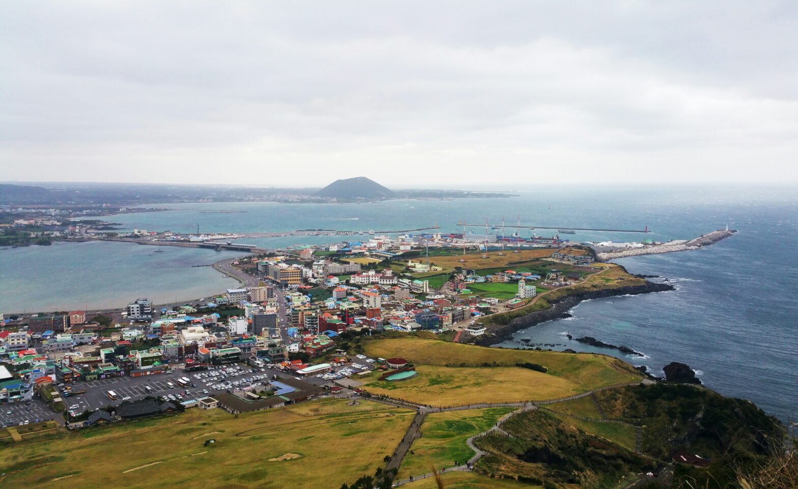 These are the South Korean filming locations of ‘When Life Gives You Tangerines‘.