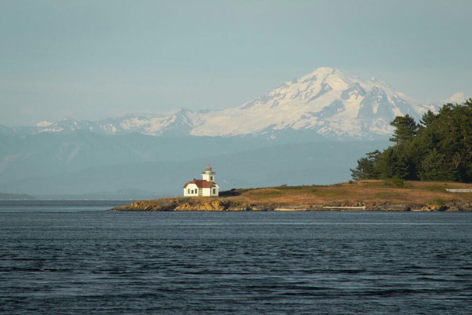 House on the coast of San Juan Islands.