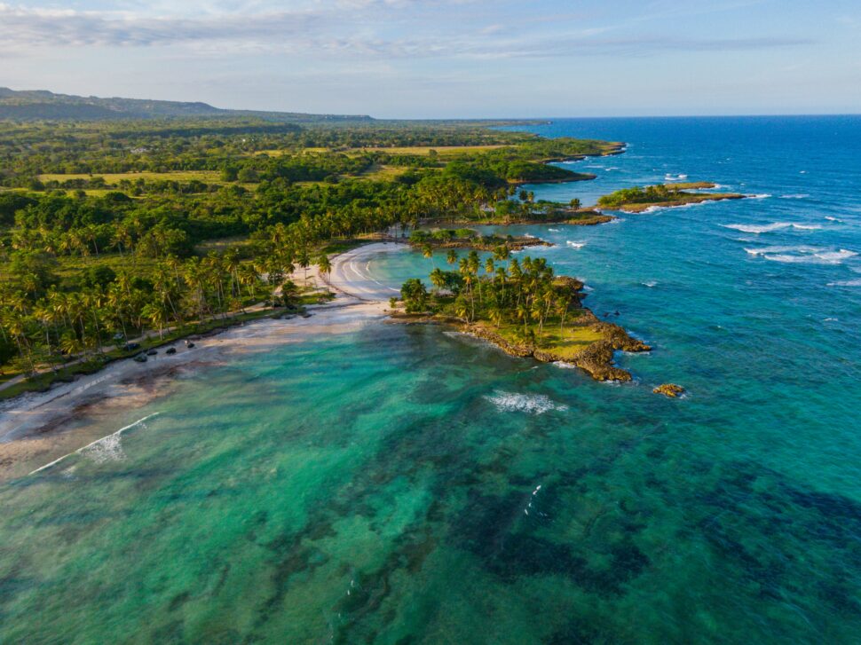 Travelers interested in visiting ‘the trust’ netflix filming location can expect beautiful beaches.
