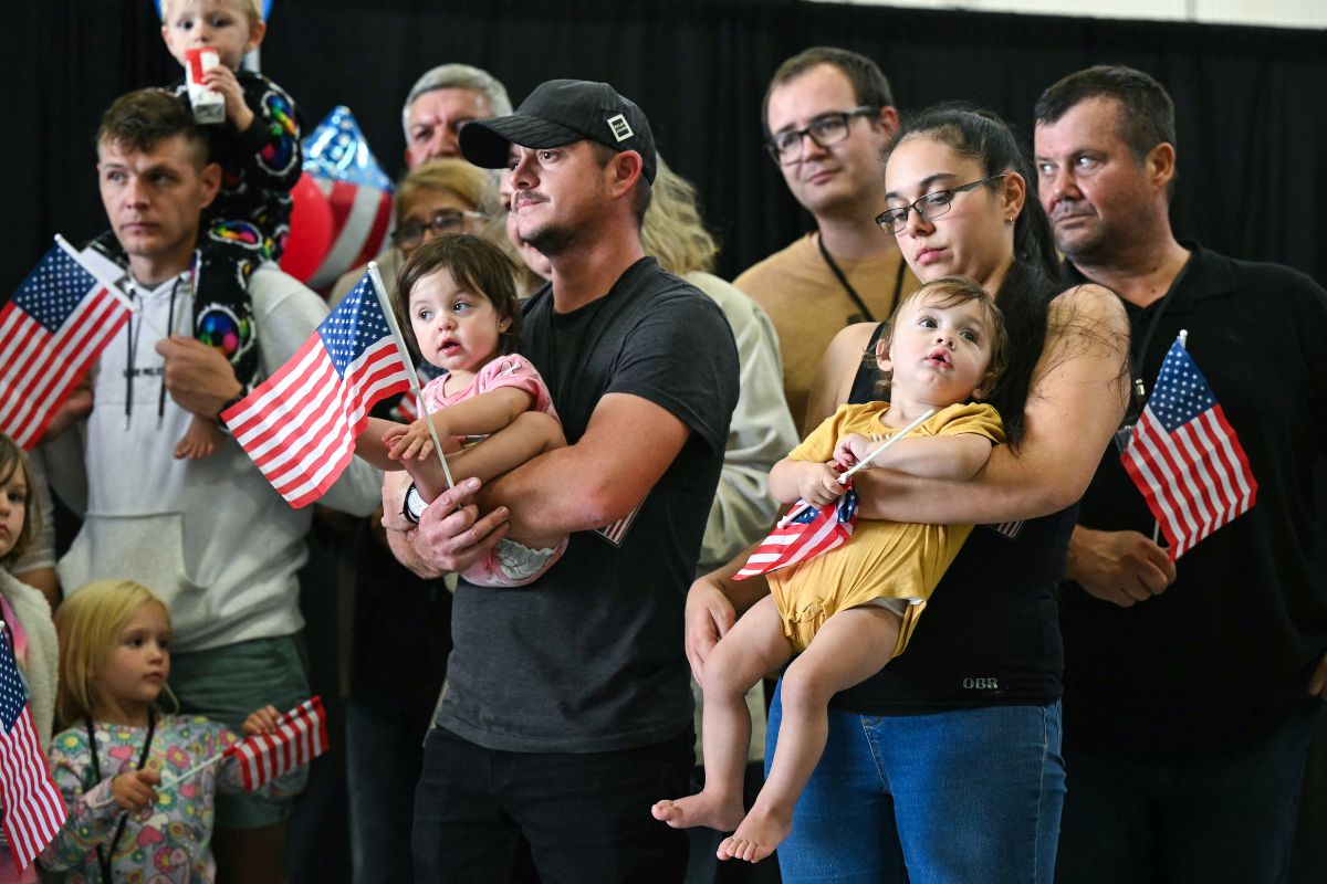 Trump Administration Grants Refugee Status To White Afrikaners, Sparking Human Rights Debate