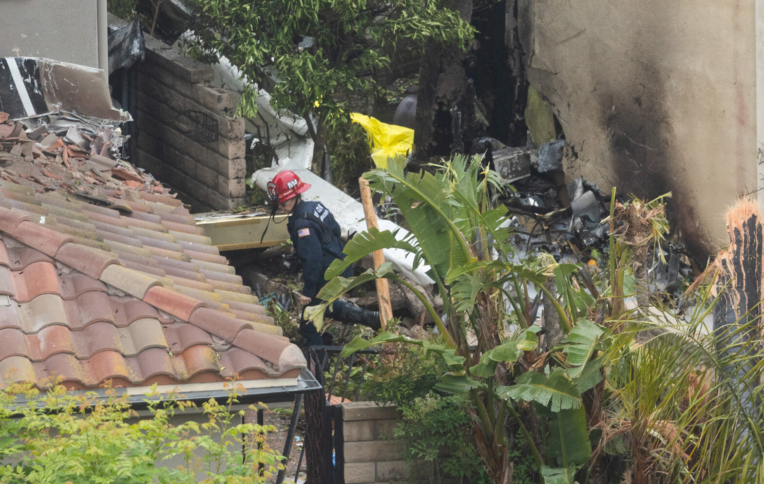 Simi Valley Plane Crash Kills 2, Damages 2 Homes