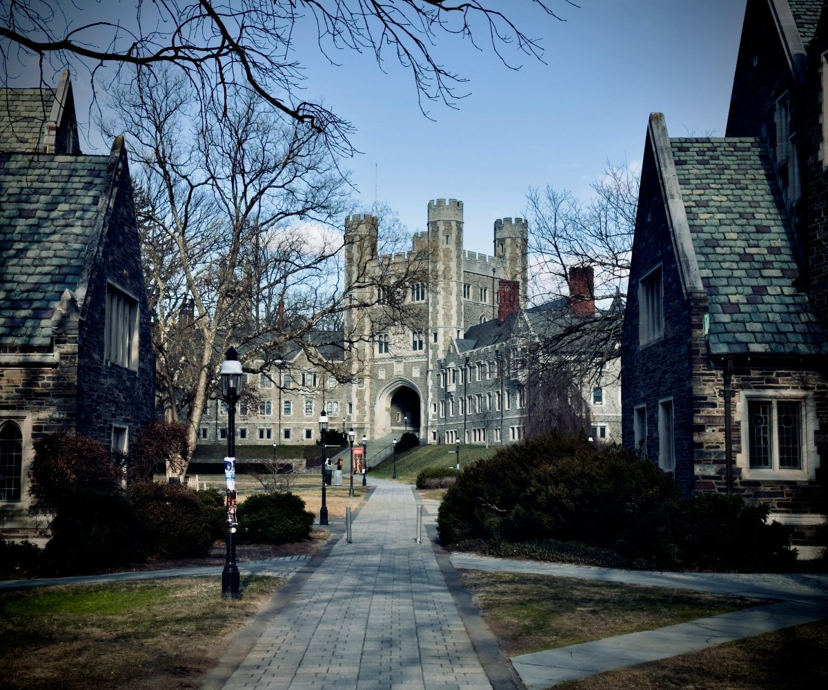 US Halts Student Visa Appointments Amid Expanded Social Media Vetting Plans