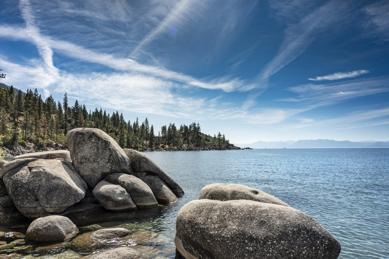 Tragic Lake Tahoe Boat Accident Leaves 8 Dead, 2 Survivors