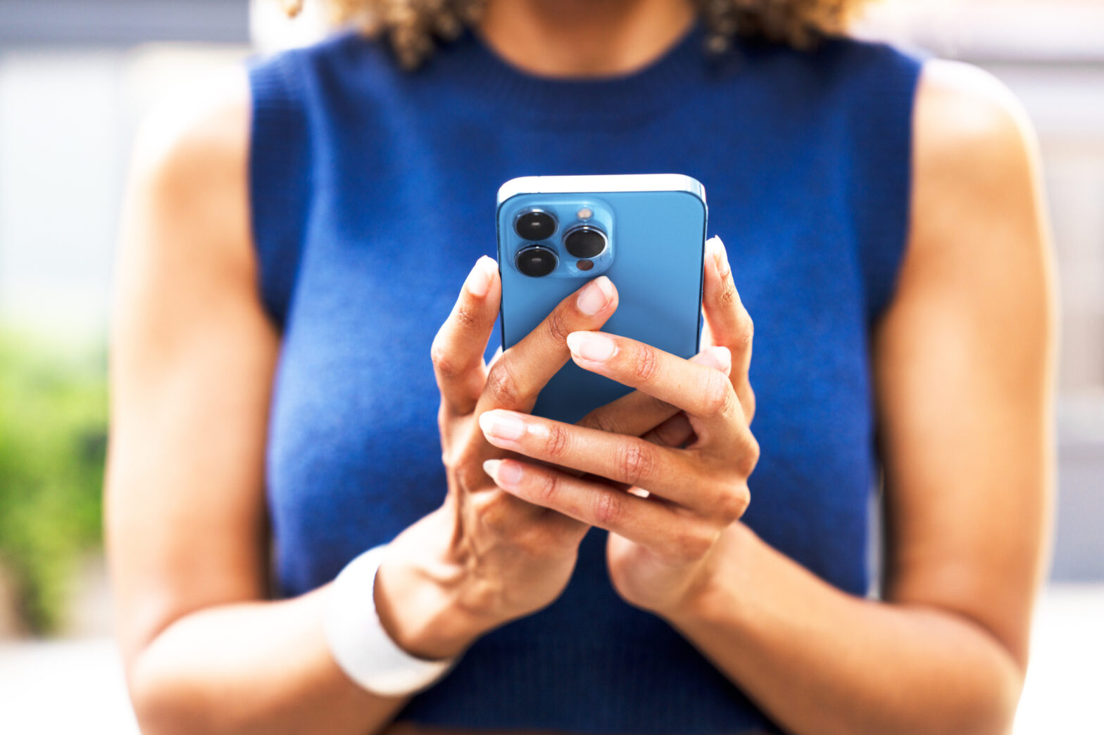 Say Goodbye To Language Barriers: Apple Reveals Latest Travel Features