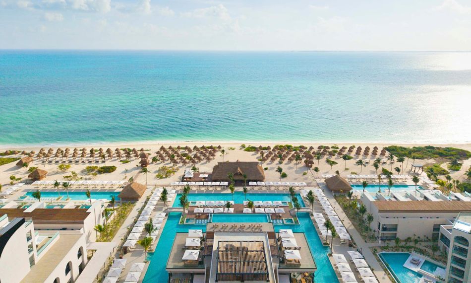 A Solo Stay At This Playa Mujeres All-Inclusive Resort Gave Me The Life Break I Needed