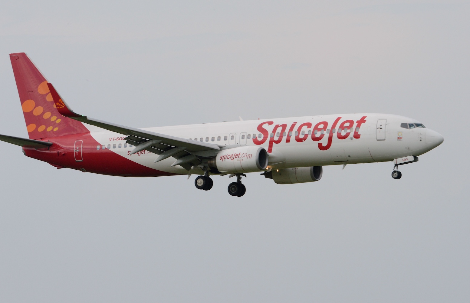 SpiceJet Flight Passengers Delayed 7 Hours After 2 Men 'Forcefully' Attempt To Enter Cockpit