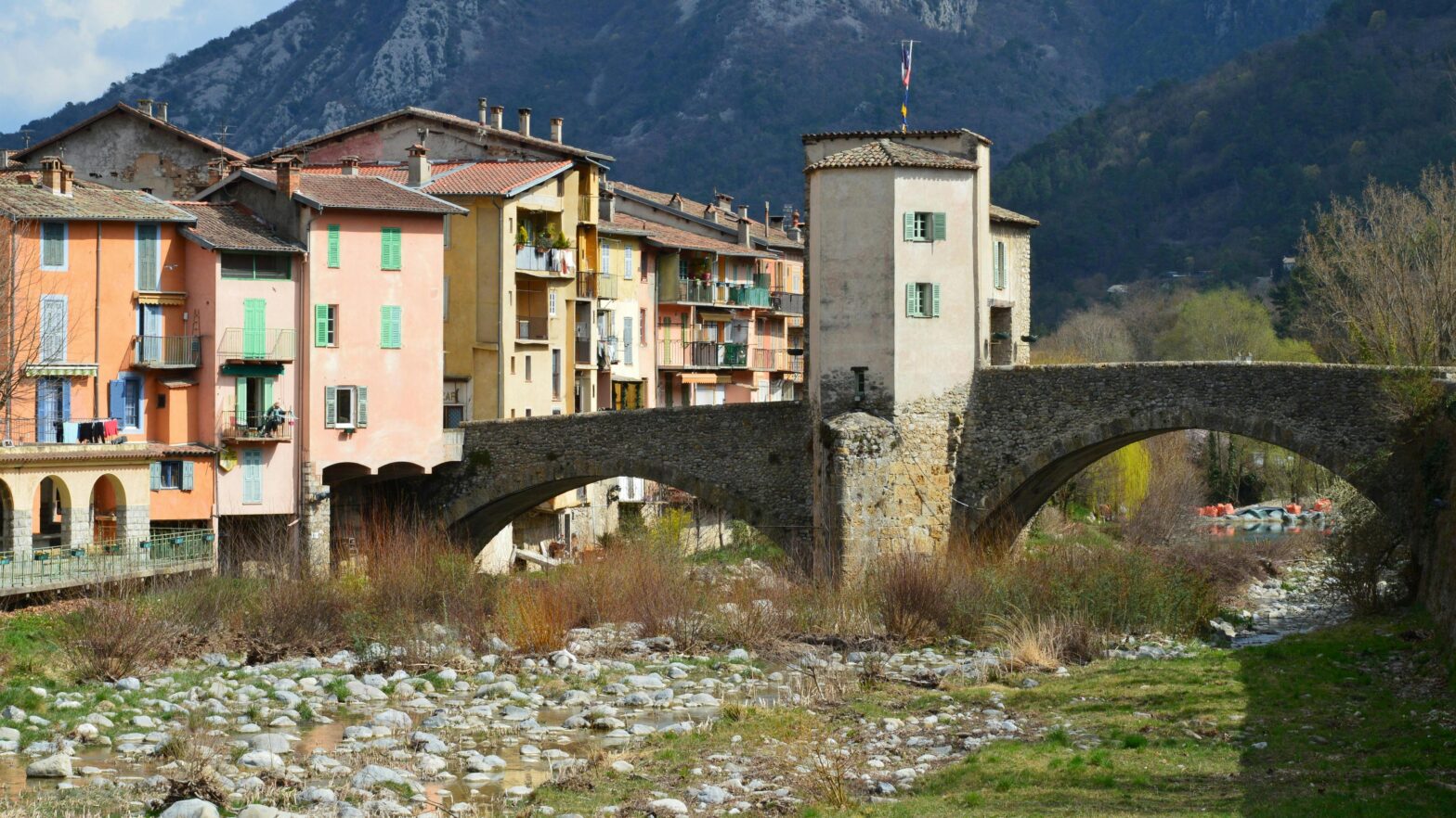 You Can Travel To 'Heads Of State' Filming Locations With All The Confidence Of A World Leader
