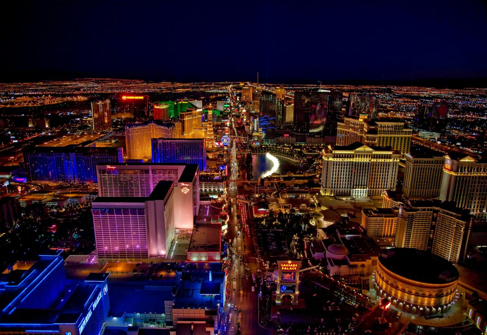 Las Vegas Sees Sharp Decline In Tipping As Tourists Revolt Against Poor Service And Sky-High Prices