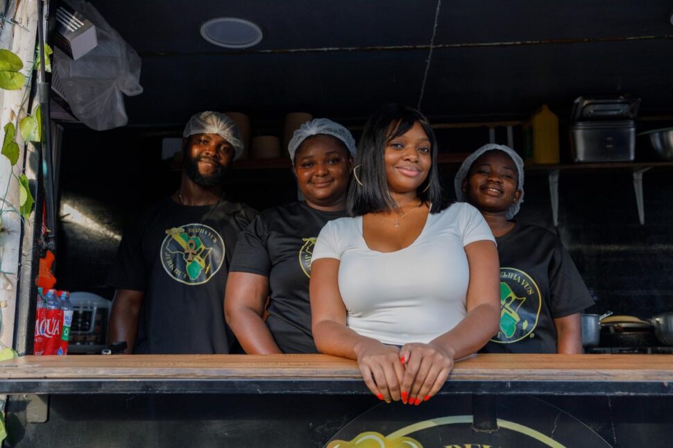 Deijha Gordon, Deijha's Vu's Jerk Hut