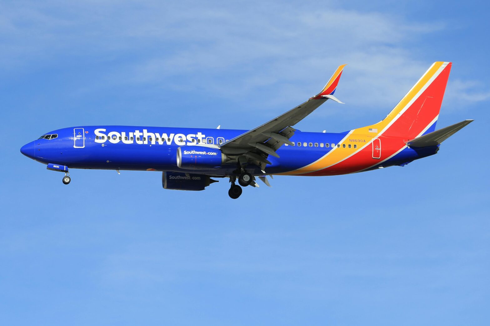 Southwest Airlines Pioneers New Cockpit Barrier Technology To Enhance In-Flight Security